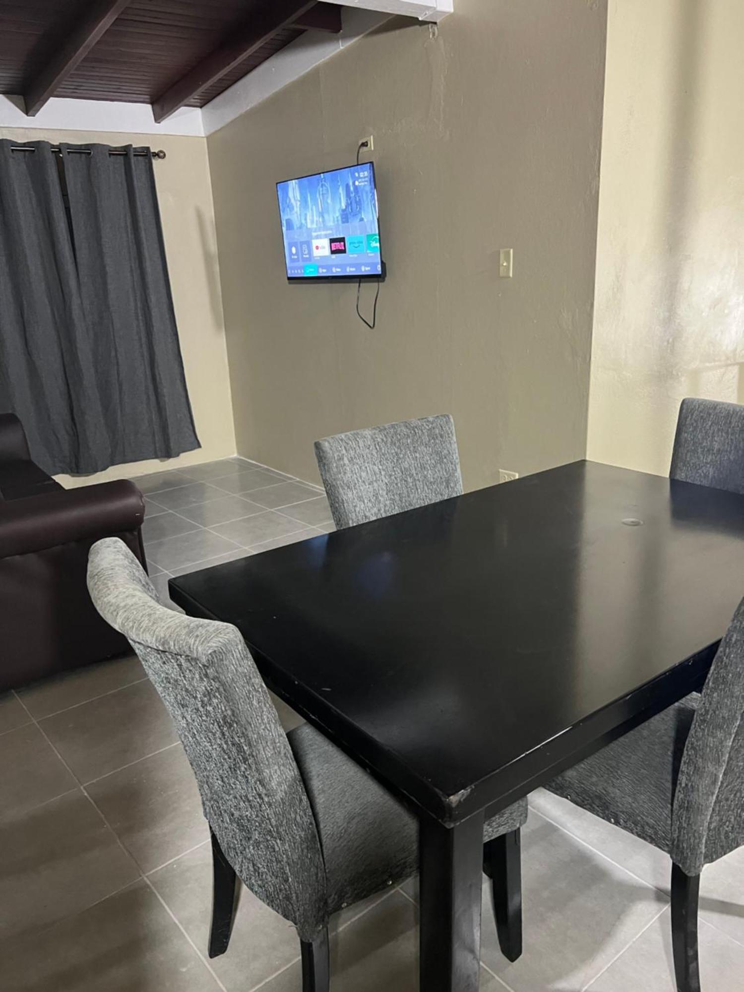 Cozy Apartment Kingston Bagian luar foto
